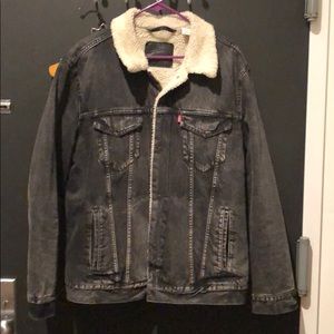 Levi’s trucker Sherpa jacket XL